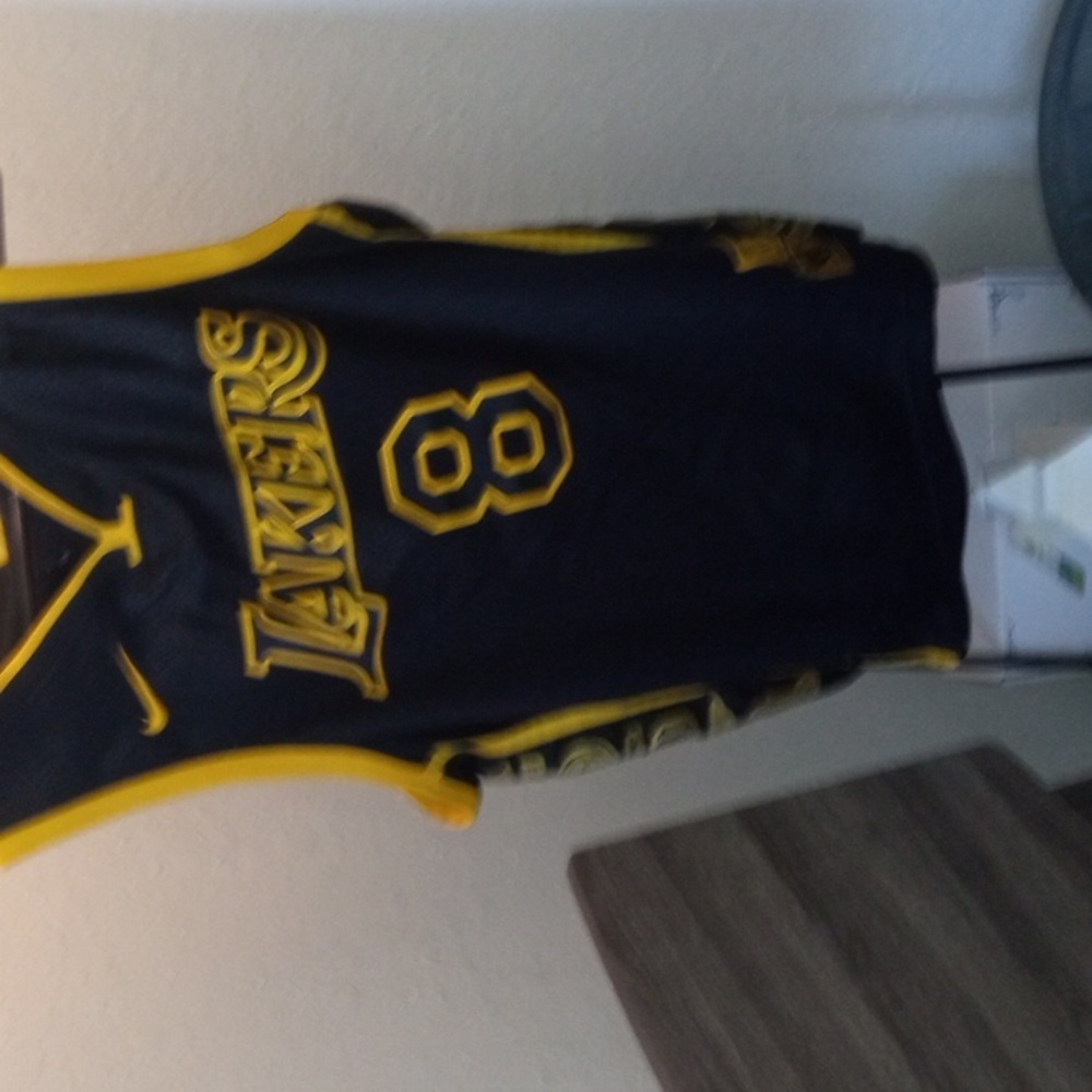 Kobe Bryant commerative Lakers jersey GOLDEN EDITION, black mamba edition!